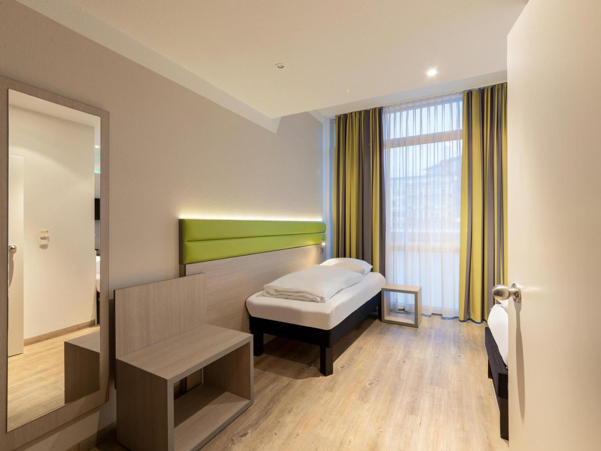 B&B Hotel Bochum Hbf-Nord Екстериор снимка