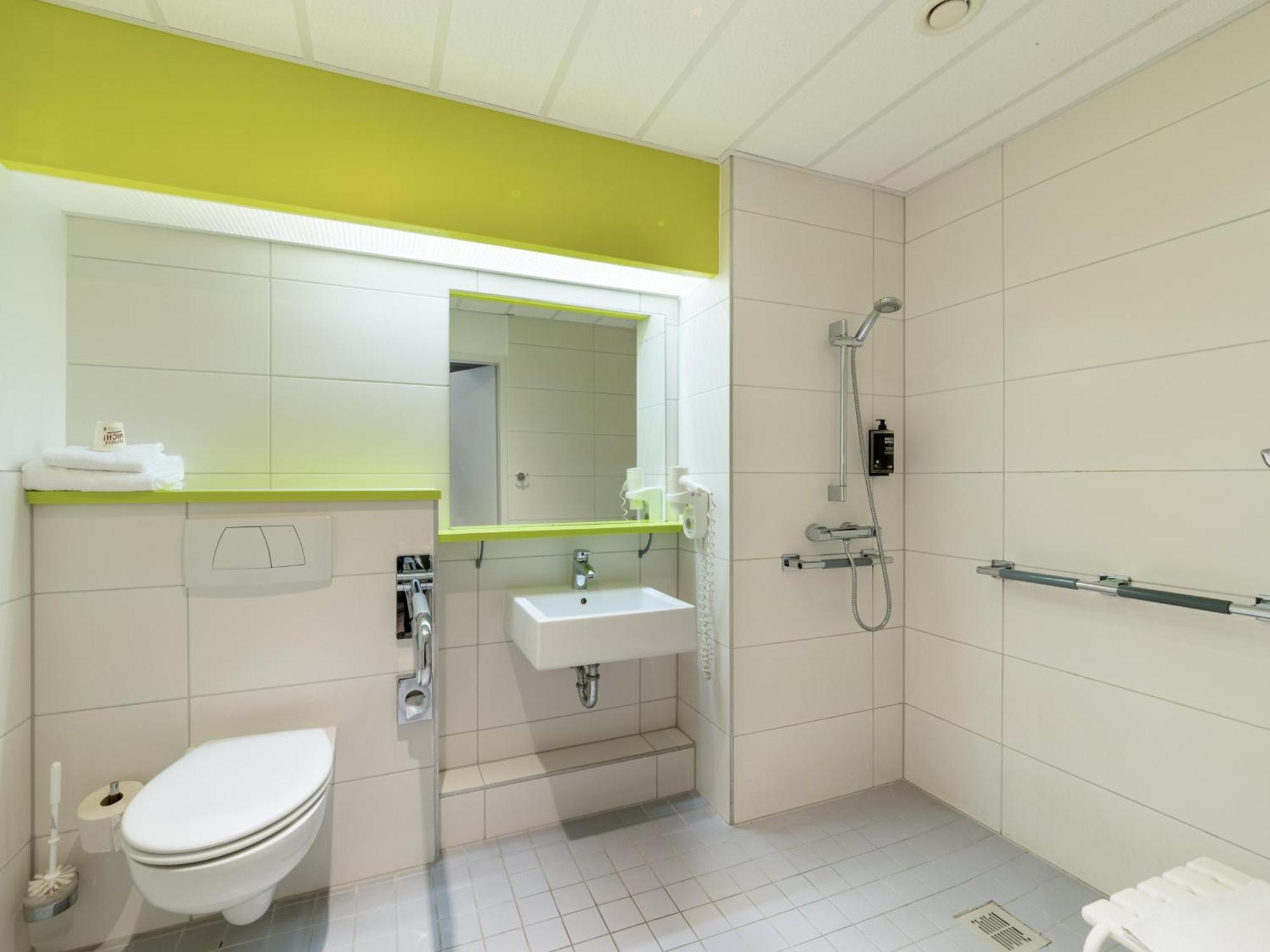B&B Hotel Bochum Hbf-Nord Екстериор снимка